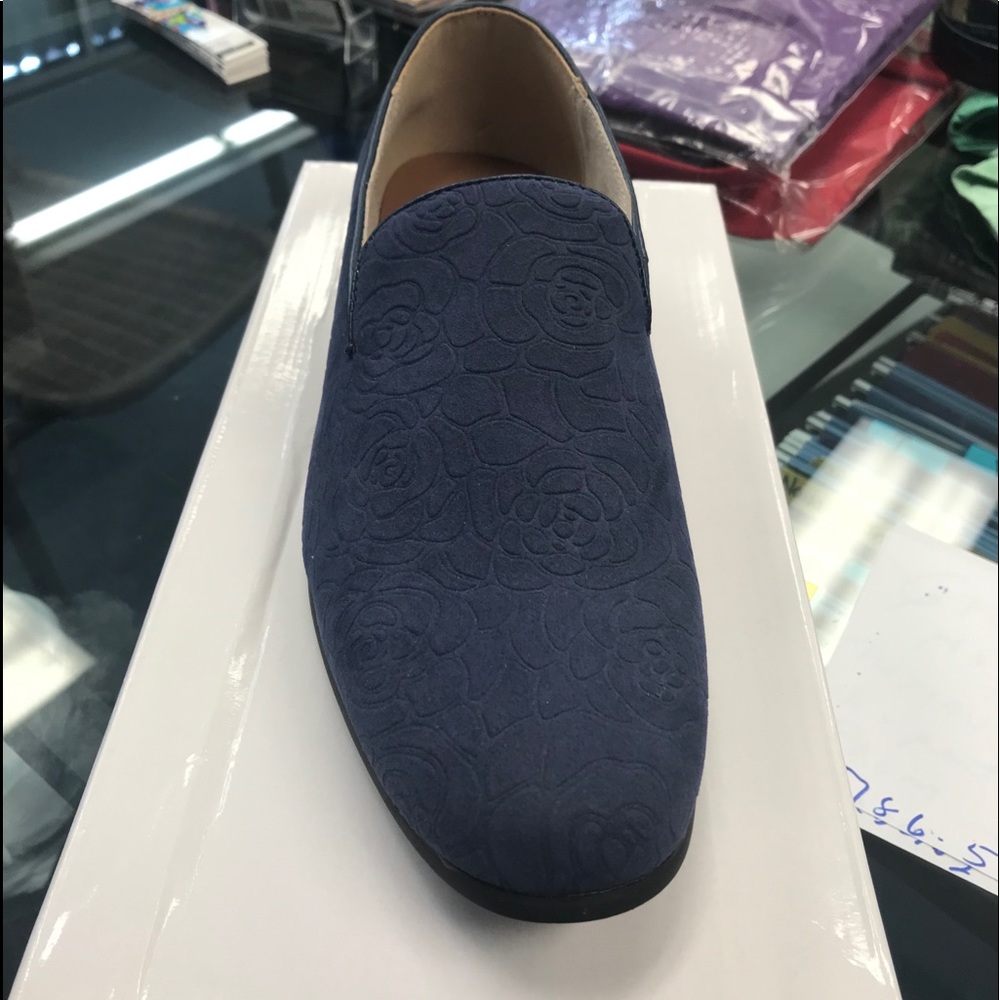 New shoes with box leather lining and memory sole